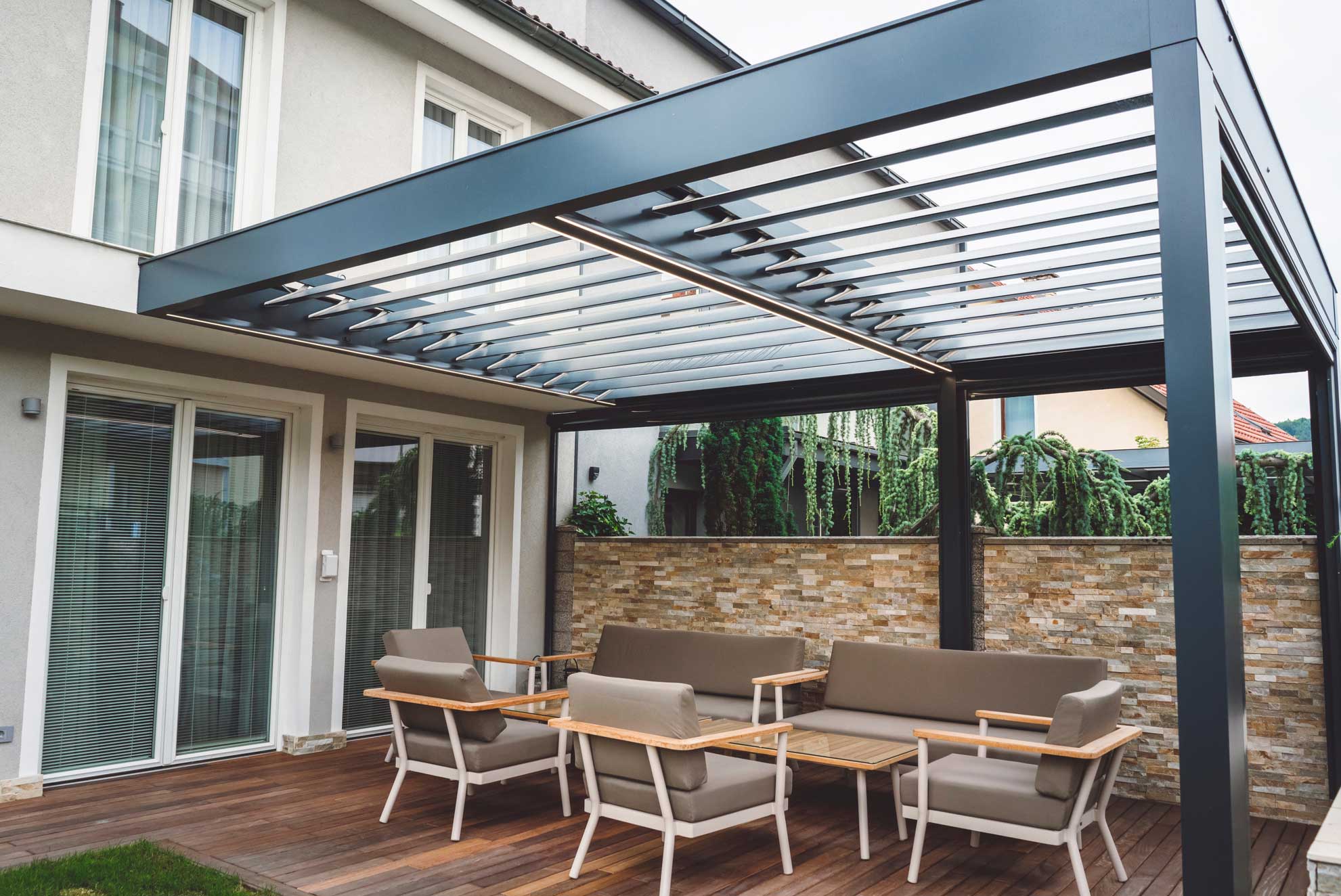 What are the long-term energy savings with bioclimatic pergolas